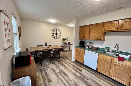 Williamstown House | Clean 3 bedroom, 2.5 bathroom townhouse within minutes of the Ark Encounter!