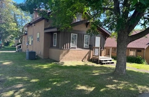 Pine City House | Clean and comfortable bungalow in the heart of Pine City
