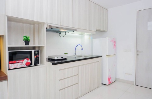 Cikarang Apartment | Clean And Relaxing Studio Room At Apartment Azalea Suites