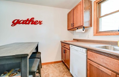 Verona Apartment | Clean and spacioius flat in great location near Epic and downtown Verona!