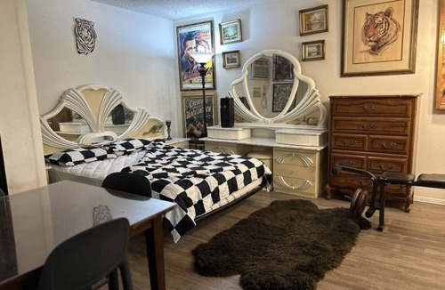 North Hills West Apartment | Clean, Comfortable, Cozy, Quiet and Convenient Apartment