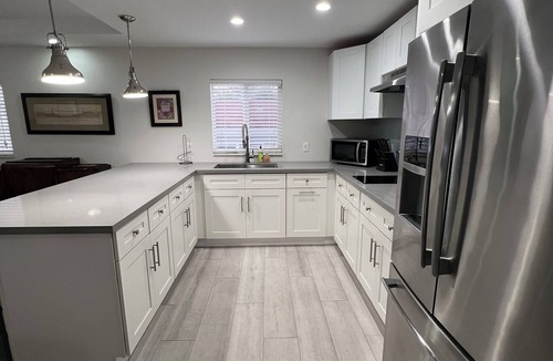 Plantation Tropical Park Apartment | Clean, comfortable, & centrally located 1/1