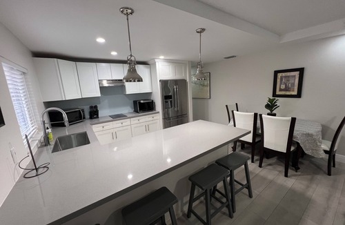 Plantation Tropical Park Apartment | Clean, comfortable, & centrally located 1/1