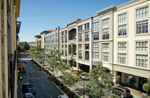 The Villas Condo | Clean Comfortable Santana Row Condo