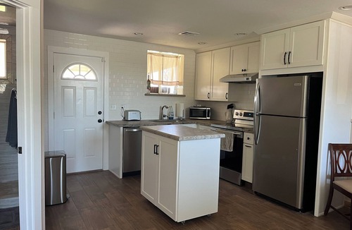 Raisin House | Clean Country Home. 3 bedroom home in a quiet side of Fresno close to amenities.
