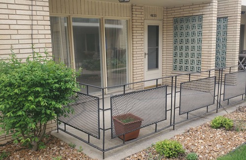 Oak Lawn Condo | Clean,Cozy,Convenient -1-bedroom Condo-Malls, Museums, Nature, Chicago, and More