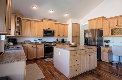 Tramonto House | Clean Modern Spacious Home w/Heated Pool