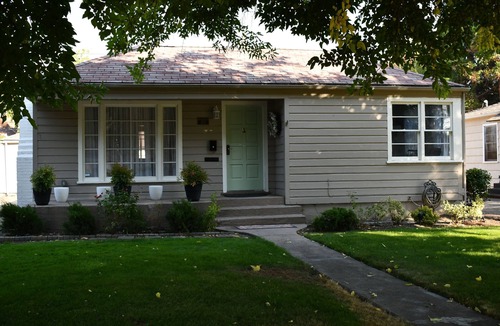 City Center Medford Cottage | Clean, pet friendly, 2-Bedroom Cottage with large fenced yard.