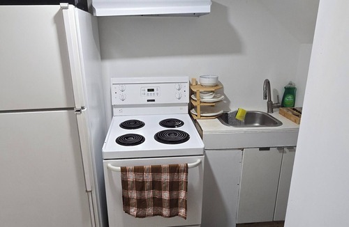 Ajax House | Clean precious house