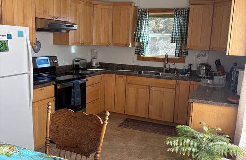 Cortez House | Clean Quiet and Comfortable. Family friendly. Close to Mesa Verde National Park.