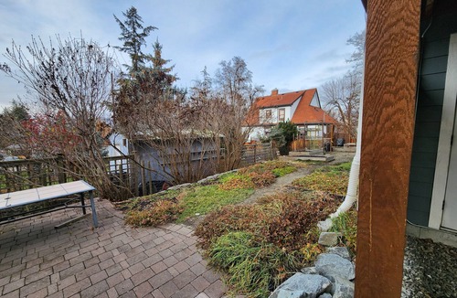Vernon House | Clean, Serene, Private!