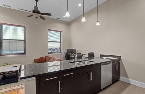 Downtown Condo | Clean spacious 2-bedroom condo in the heart of downtown Augusta on Broad Street.