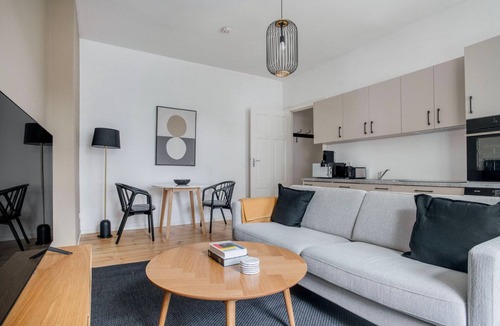 Steglitz Apartment | Clean Steglitz 1BR, nr Schlossstraße, by Blueground