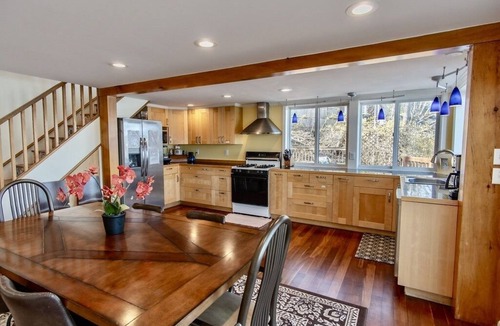 Northwest Ithaca House | Clean Well Maintained Cayuga Lake Perfect For Families, Wineries, College Visits