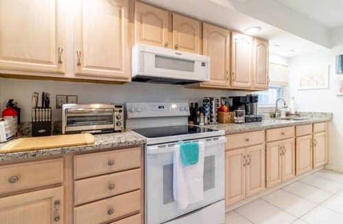 East Shore House | Clear LI Sound waterview, Wedding pics, Yale&Beach