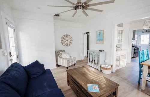 Clearwater Beach House | Clearwater Beach Bungalow Steps from the sand! Private Heated Pool!