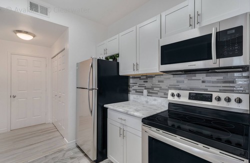 Clearwater Condo | Clearwater Beach, Florida, modern fully renovated 2nd floor condo, heated pool