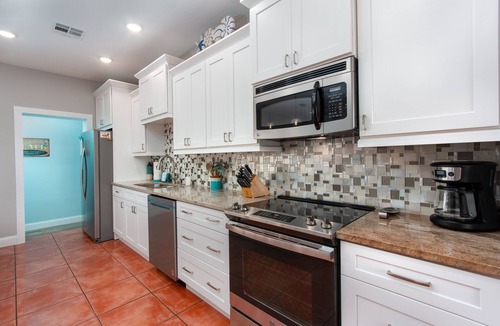 Bay Esplanade House | Clearwater Beach Splendor - Weekly Beach Rental