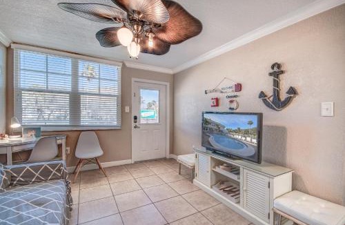 Clearwater Beach Resort | Clearwater Beach Suites #201