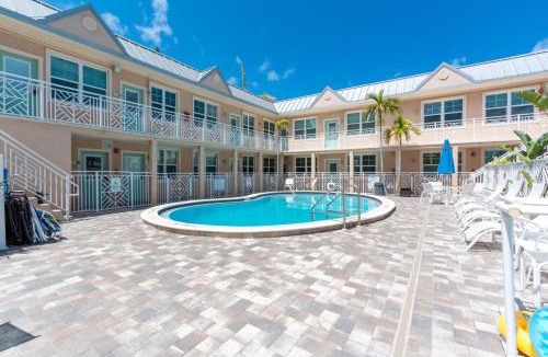 Clearwater Beach Resort | Clearwater Beach Suites #105