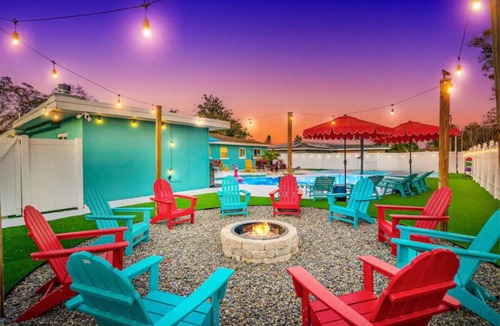 Clearwater House | Clearwater Dream! Singles Pickleball, Heated Pool