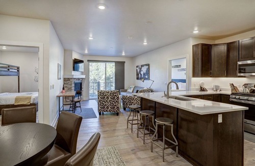 Lakeside Village Apartment | Clearwater Lofts by Vail Resorts