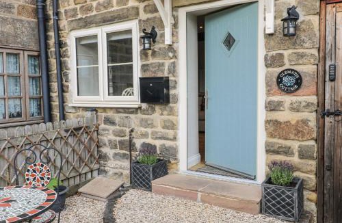 Crich House | Clematis Cottage