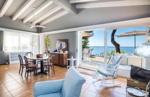 Potos House | Cleo beachfront villa