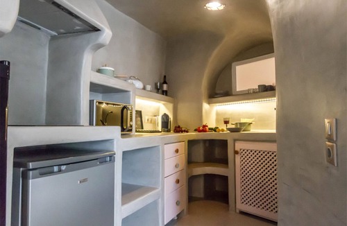 Oia House | Cleo's Dream Villa