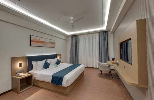 Shirur Hotel | Click Collection Shikrapur, Ranjangaon