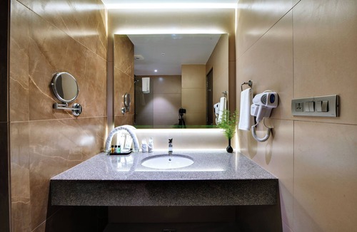 Rau Hotel | Click Hotel Pithampur