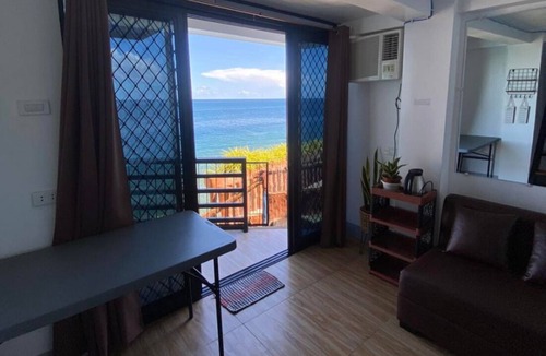 Catmon Resort | Cliff Cabanas by Hiverooms