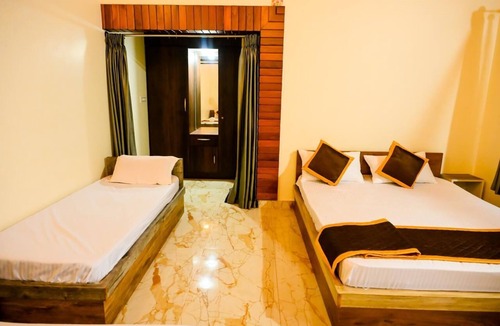 Sangameswarpet Hotel | Cliff Haven Homestay