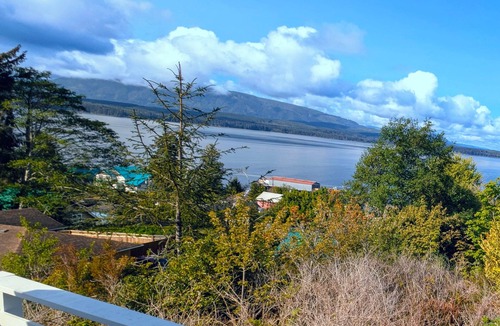Alert Bay Cottage | Cliff Haven on the Bay (ocean & mountain view 1bdrm Cottage)