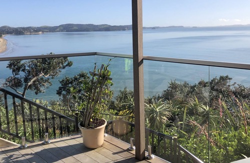 Red Beach House | Cliff top with Panoramic Sea Views