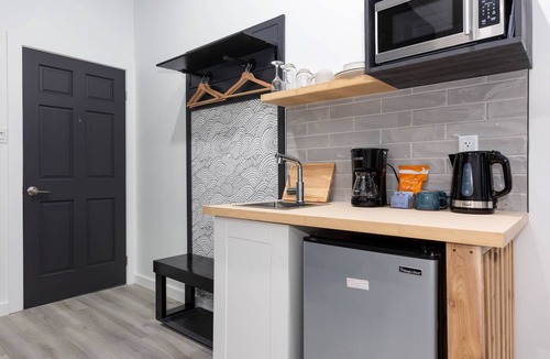 Bauline East House | Cliffs Edge Retreat