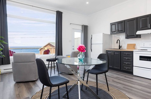 Bauline East House | Cliffs Edge Retreat