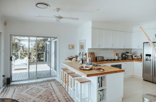 Stanwell Park House | Cliffside - Luxury Oceanfront in Stanwell Park with fireplace, pool and 360 degree views
