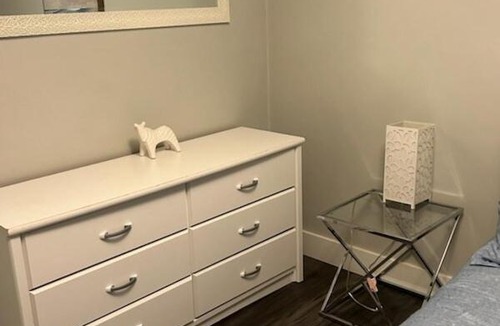 Niagara Falls House | CLIFTON WALK D1