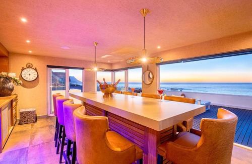 Clifton Villa | Clifton YOLO Spaces - Clifton Sea View Villa