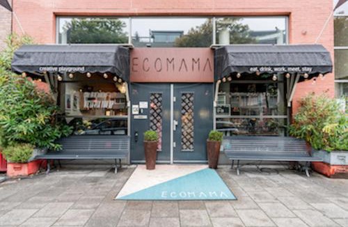 Nieuwmarkt en Lastage Hostel | ClinkMama