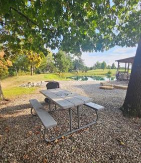 Monroe City House | Clinton Place Hideaway