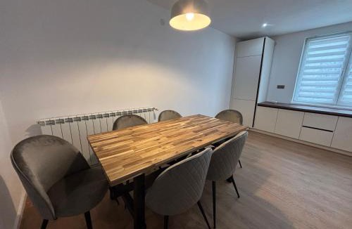 Gheorgheni Apartment | Clock