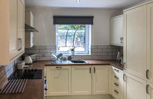 Whitchurch House | Clock Tower Cottage