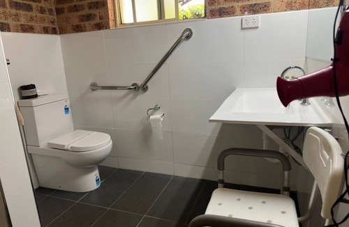 Coonabarabran Hotel | Clock Tower Motor Inn