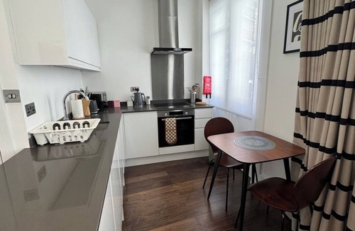 The City of London Apartment | Clockwork stay 1 bedroom