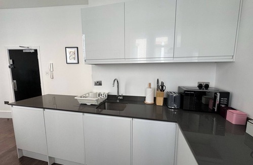 The City of London Apartment | Clockwork stay 1 bedroom