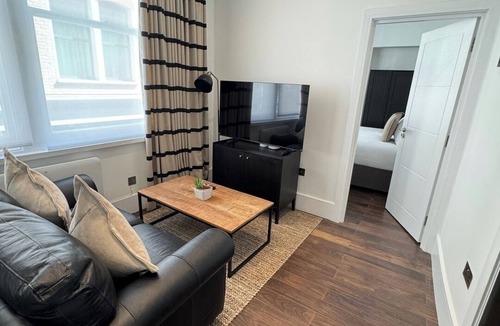 The City of London Apartment | Clockwork stay 1 bedroom