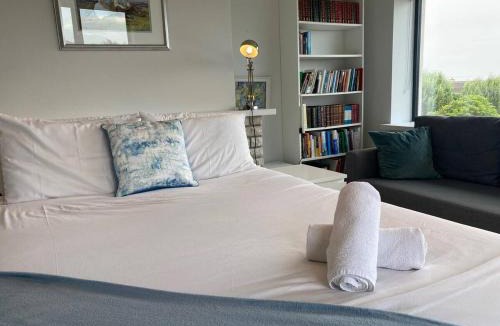 Dunquin House | Clogher Beach View - Scenic