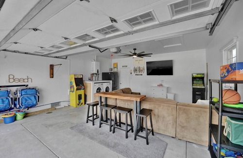 Brigantine House | Close To Beach, 5 Bedroom, Sleeps 12, Saltwater Pool, Large Yard, On Golf Course